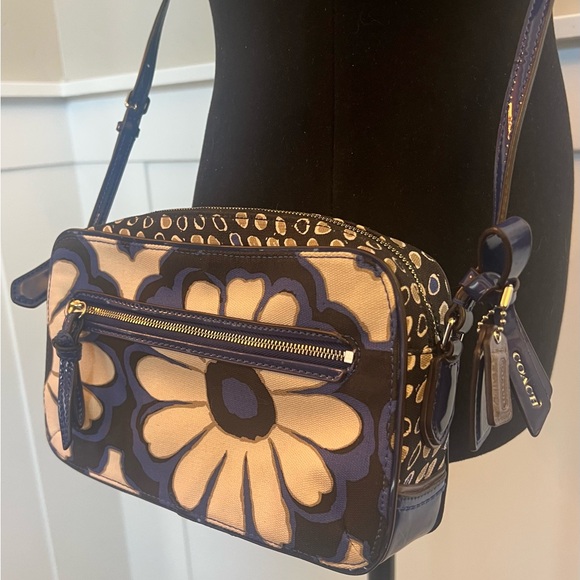 Sold - Picture 2 of 9